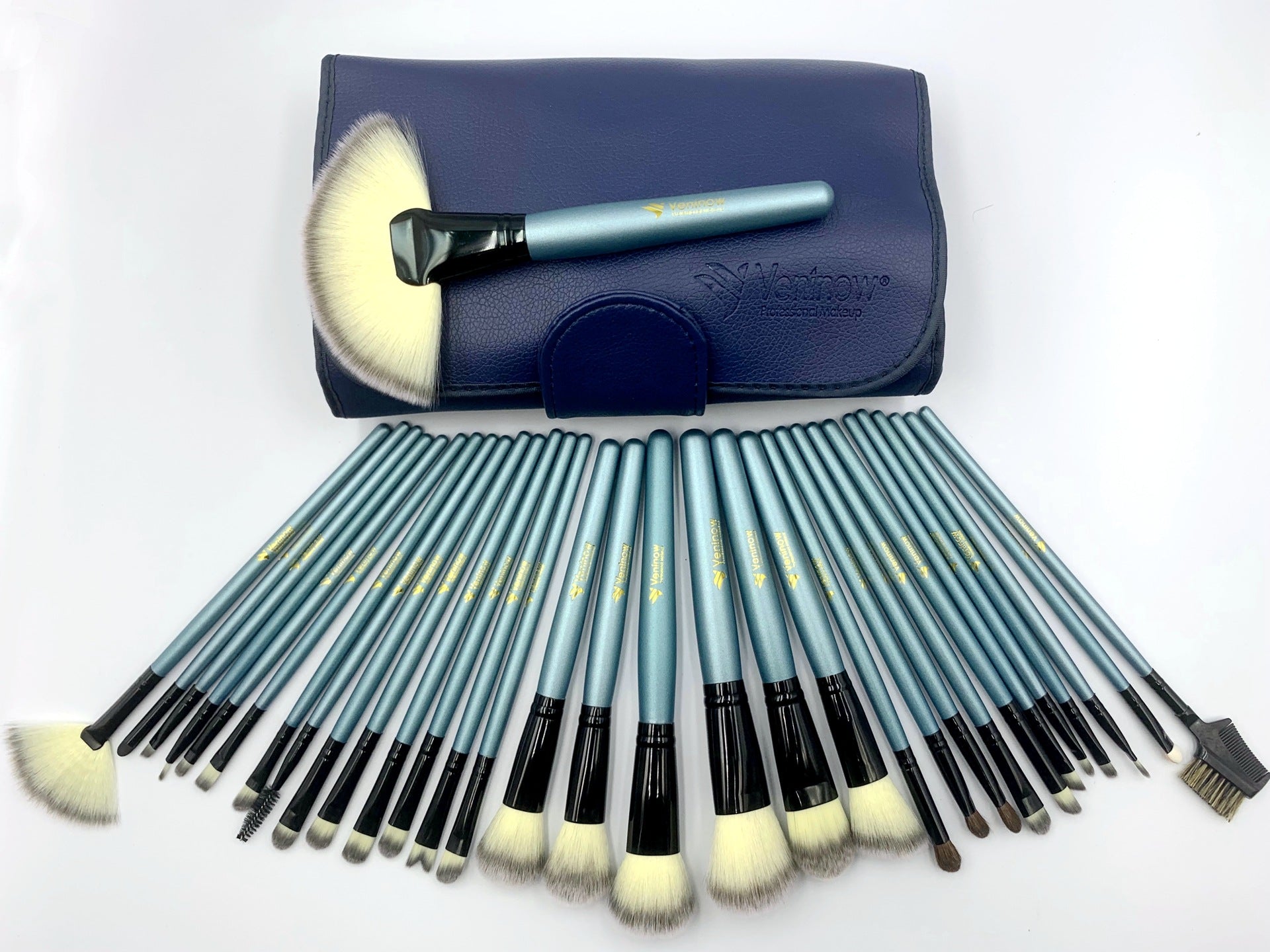 32 blue makeup brushes